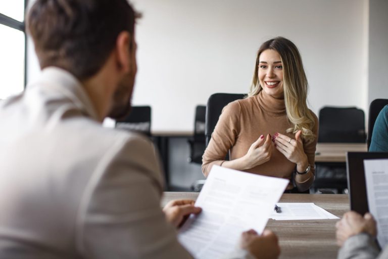 Manager holding a one-to-one with a team member